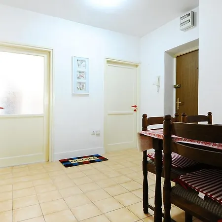 Appartement Lovely Flat