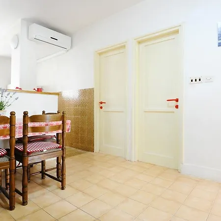 Appartement Lovely Flat